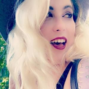 Meet your Posher, April